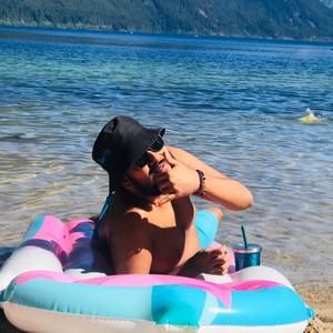 Meet your Posher, Ken